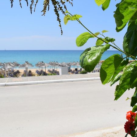 פראליה וראחו Mirto Beach Hotel & Restaurant מראה חיצוני תמונה
