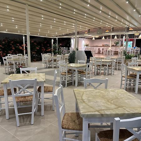 פראליה וראחו Mirto Beach Hotel & Restaurant מראה חיצוני תמונה