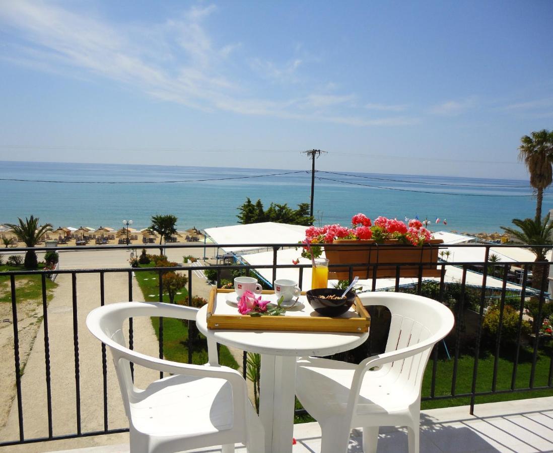 פראליה וראחו Mirto Beach Hotel & Restaurant מראה חיצוני תמונה