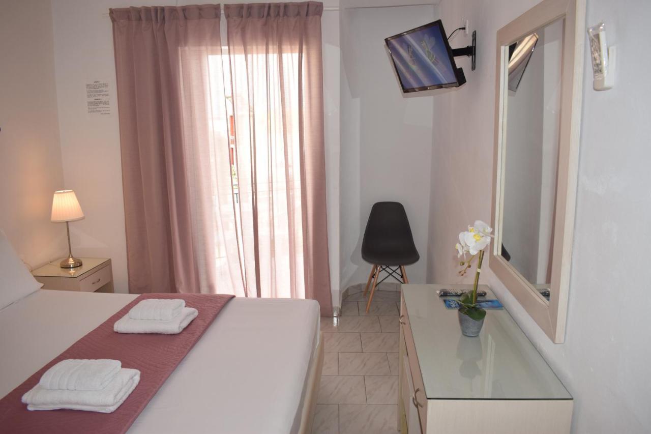 פראליה וראחו Mirto Beach Hotel & Restaurant מראה חיצוני תמונה