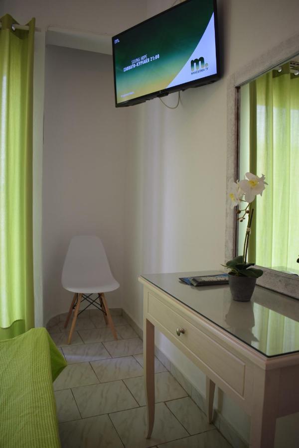 פראליה וראחו Mirto Beach Hotel & Restaurant מראה חיצוני תמונה