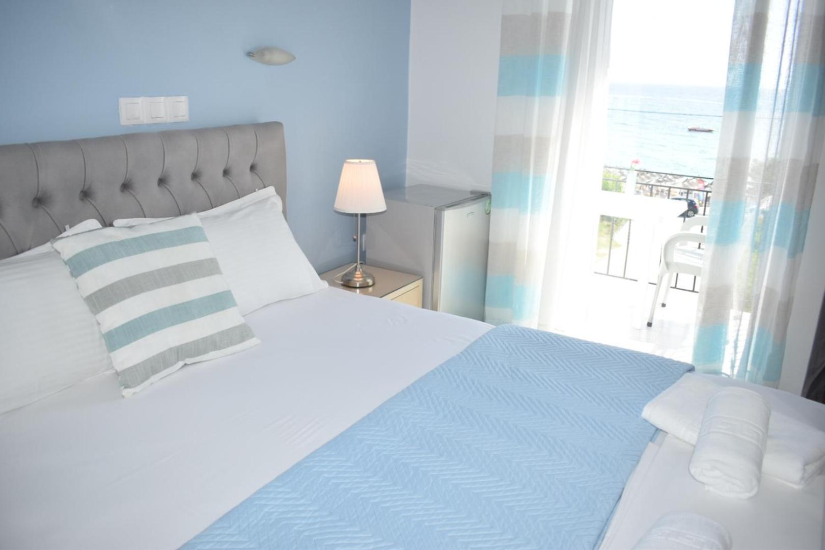 פראליה וראחו Mirto Beach Hotel & Restaurant מראה חיצוני תמונה