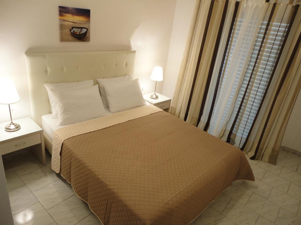פראליה וראחו Mirto Beach Hotel & Restaurant מראה חיצוני תמונה