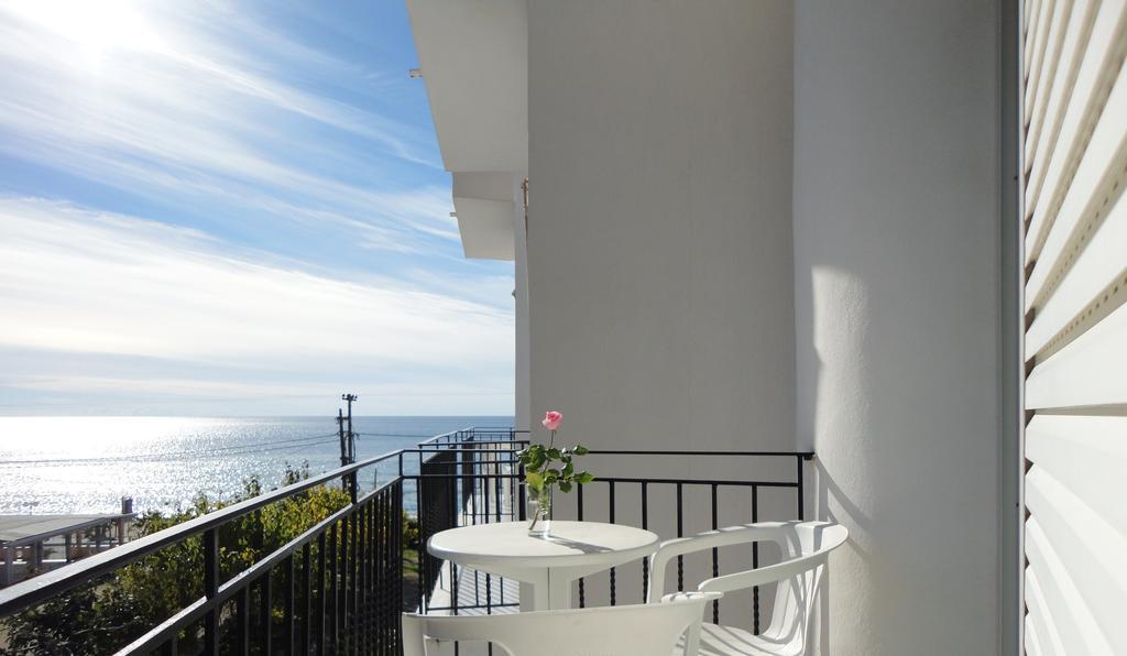 פראליה וראחו Mirto Beach Hotel & Restaurant מראה חיצוני תמונה