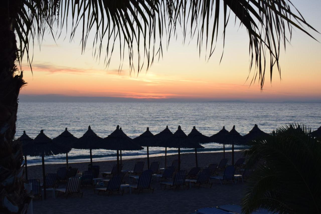 פראליה וראחו Mirto Beach Hotel & Restaurant מראה חיצוני תמונה
